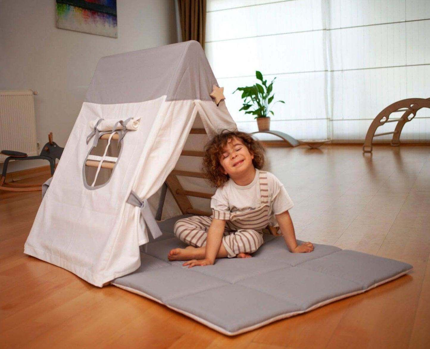 Foldable Montessori Climbing Triangle Set – Includes Tent Cover, Play Mat & Reversible Ramp