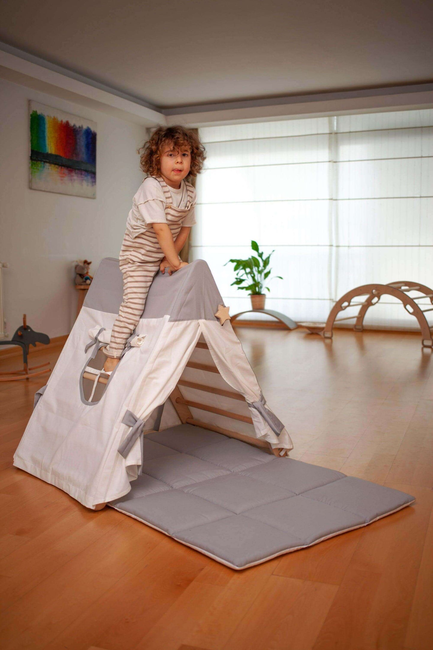 Foldable Montessori Climbing Triangle Set – Includes Tent Cover, Play Mat & Reversible Ramp