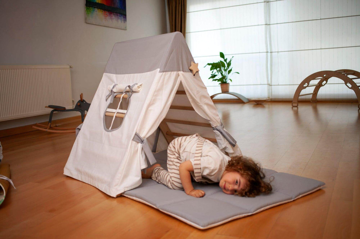Foldable Montessori Climbing Triangle Set – Includes Tent Cover, Play Mat & Reversible Ramp